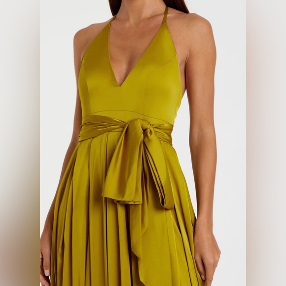 MAC DUGGAL 26531 CHARMEUSE HALTER STRAP SOFT TIE WAIST CHARTREUSE GOWN  sz 8 - Picture 3 of 17